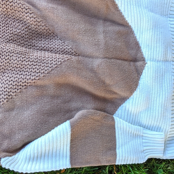 Tan and Cream Color Block Sweater - Picture 4 of 4